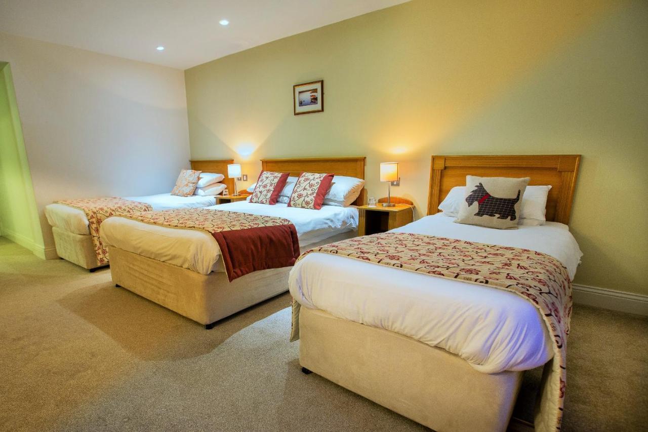 Peacockes Hotel Maam Cross Екстериор снимка