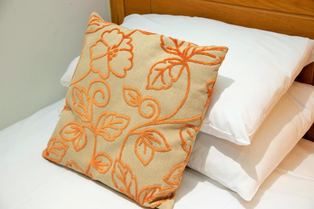 Peacockes Hotel Maam Cross Екстериор снимка