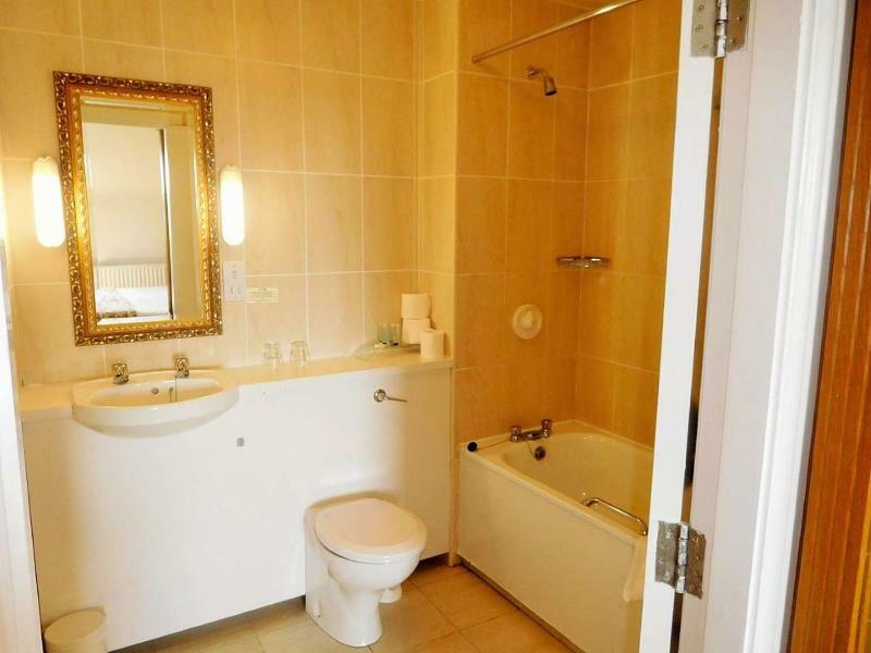 Peacockes Hotel Maam Cross Екстериор снимка